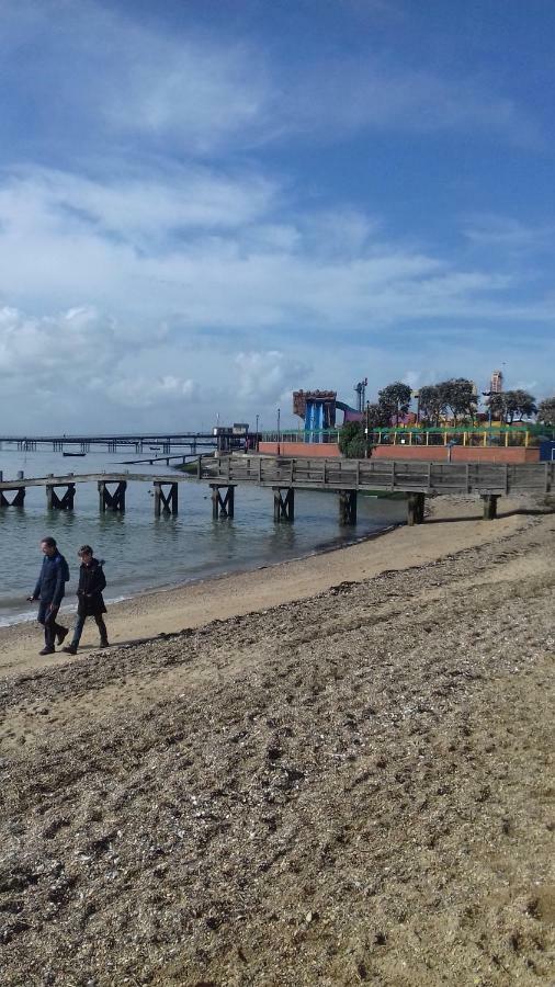 Bensons Guesthouse Southend-on-Sea Buitenkant foto